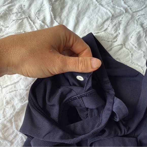 Lululemon Athletica Navy Tank Top Criss Cross Back Built in Bra - Picture 7 of 9